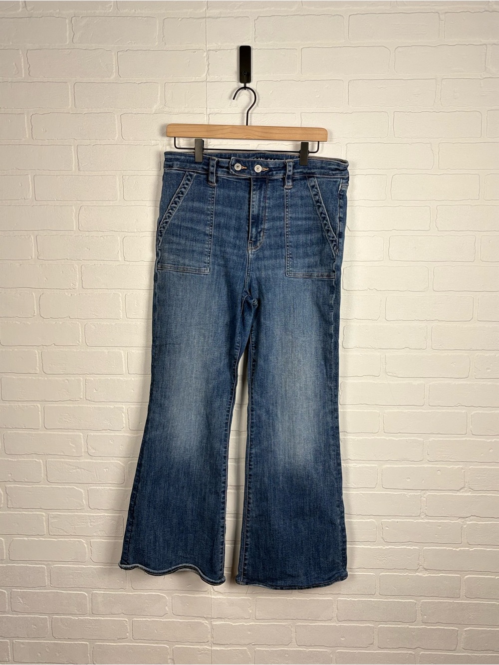 American Eagle Super High-Rise Flare Jeans Size 14 Regular